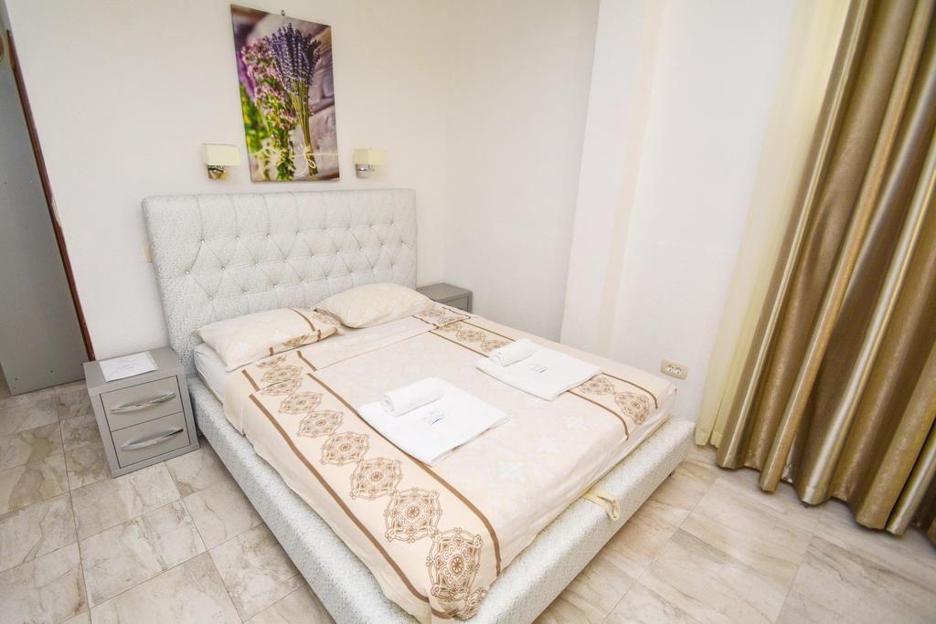 Bocche Di Cattaro Studios Exteriér fotografie